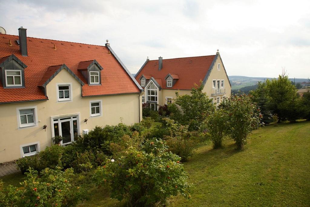 Auszeit - Ihr Sibyllenbad Gaestehaus Neualbenreuth Exterior foto